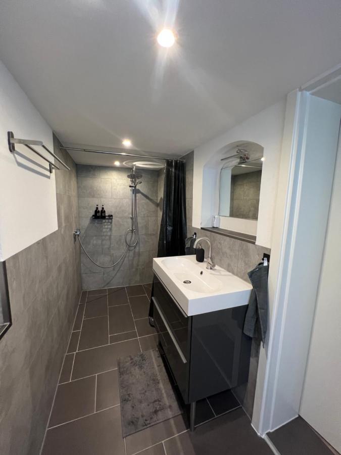 Helle Wohnung Zentrumslage,50M2 ไบรอยท์ ภายนอก รูปภาพ